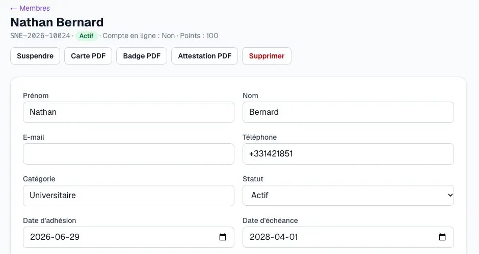 Fiche d'un membre avec les boutons Carte PDF, Badge PDF et Attestation PDF